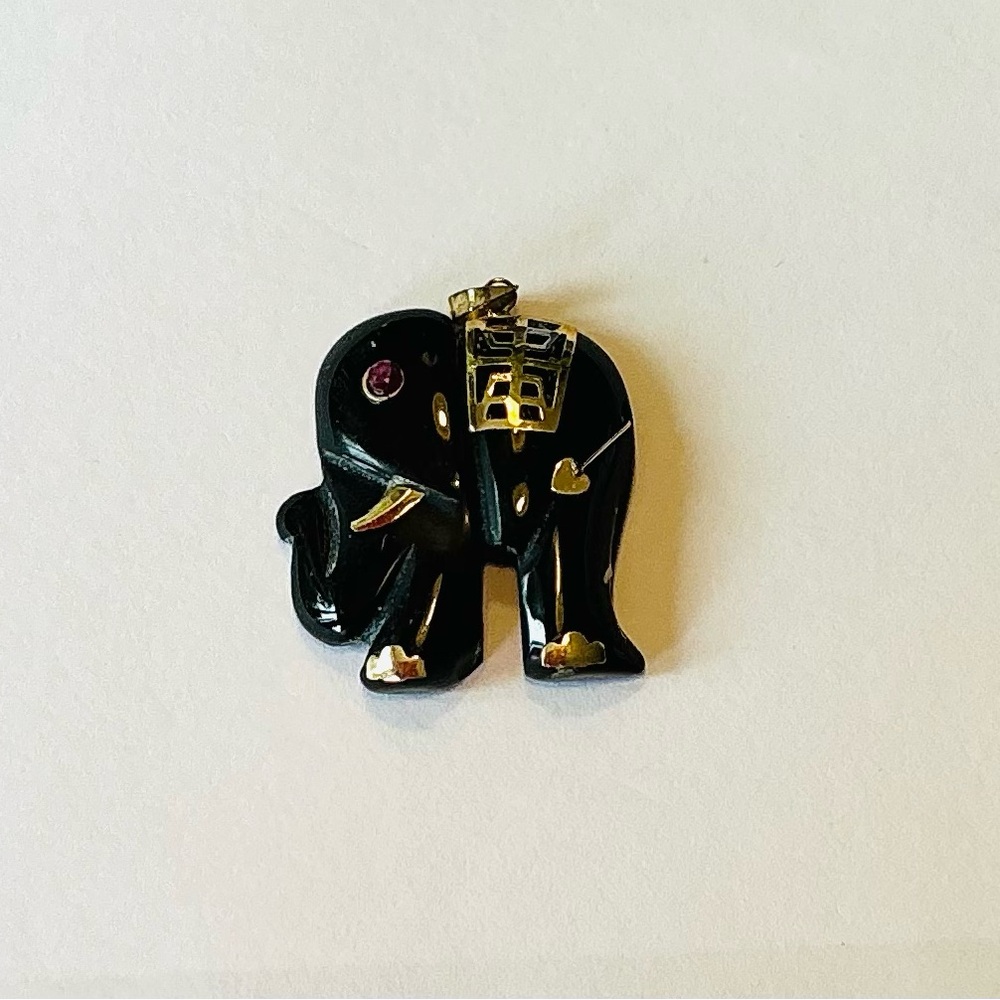 Vintage Black Onyx and 14k Gold Elephant Brooch